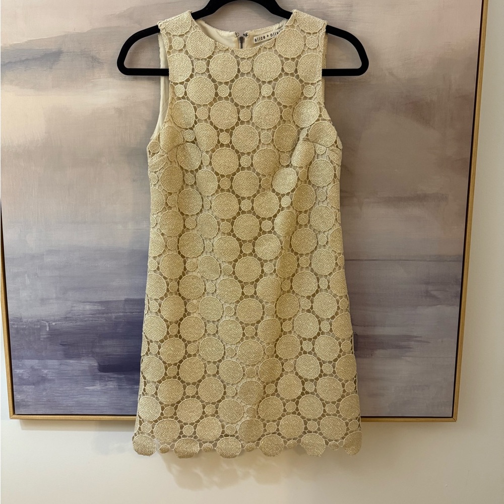 Alice + Olivia Mod 60s Cream and Gold Circle Lace Mini Sheath Dress